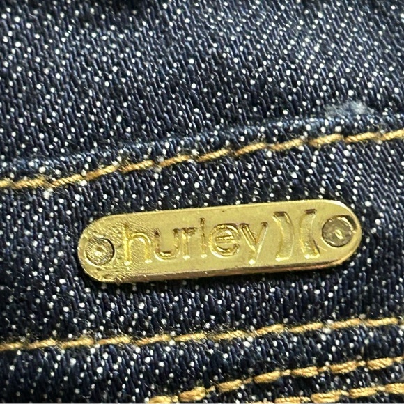 HURLEY Catalyst Movement Denim Mini Skirt Junior Size 5 Dark Blue Distressed - Picture 3 of 9